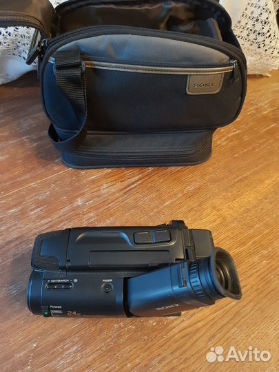 Видеокамера Sony Handycam video8 в комплекте