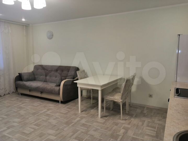 3-к. квартира, 90 м², 5/10 эт.