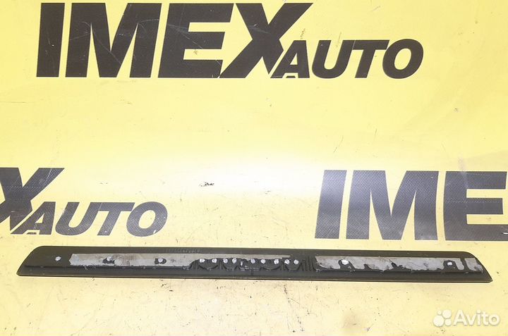 Накладка порога внутренняя Volvo S60 передняя