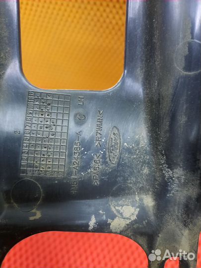 Накладка средней стойки Ford Focus 2