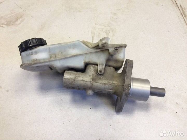 Главный тормозной цилиндр Ford Focus