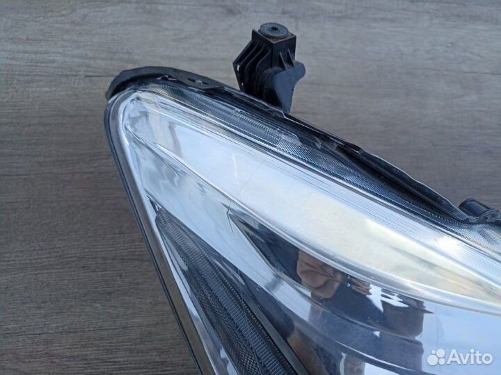 Фара ксеноновая правая Nissan Teana L33 QR25DE