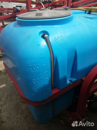 Опрыскиватель навесной