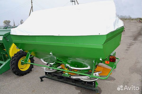 Разбрасыватель удобрений 