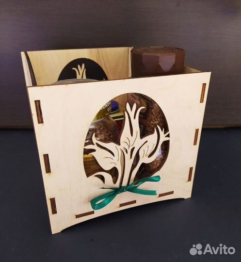 Коробка подарочная, тематическая