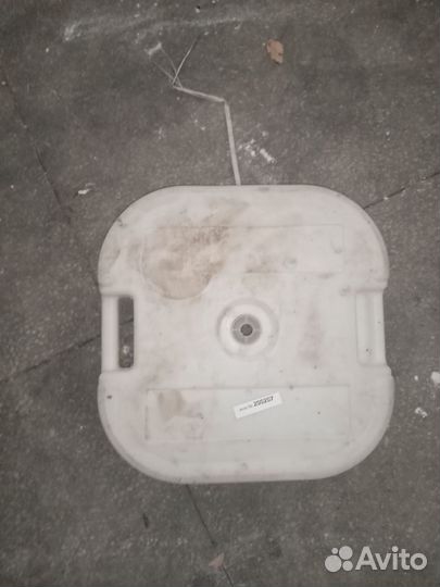 Подставка под уличный зонт