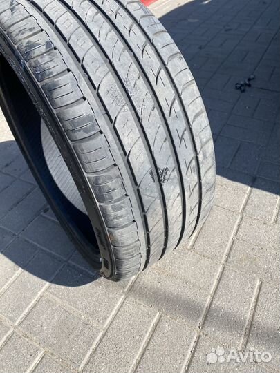 Rapid P609 245/35 R19