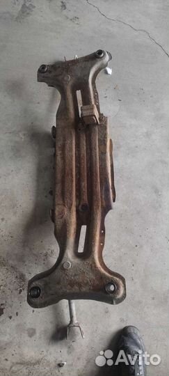 Подрамник задний Toyota Camry V40 2006-2011