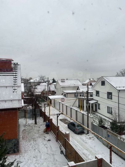 Дом 305 м² на участке 4 сот.