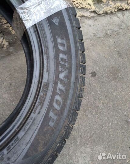 Dunlop Winter Maxx SJ8 235/65 R18 106R