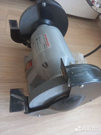 Шлифовальная машина интерскол