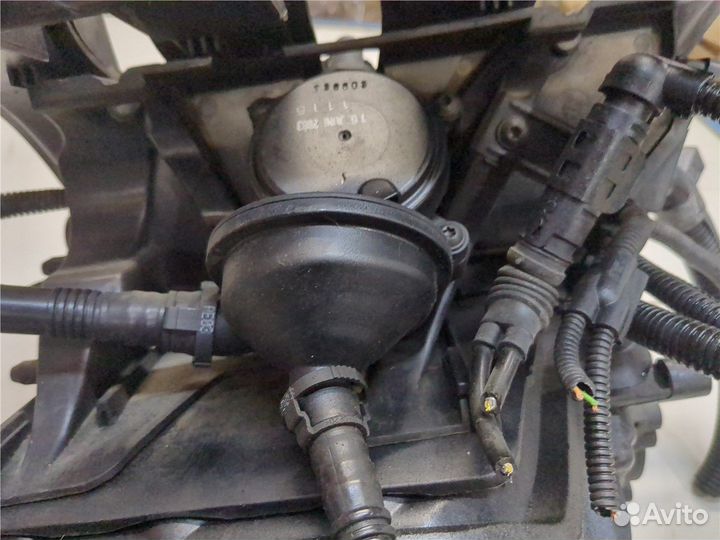 Коллектор впускной BMW 3 E46, 2003