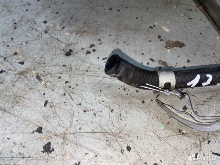 Патрубок (разные) Nissan Primera P12 лифтбек