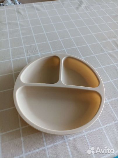 Силиконовые поильник, тарелка и нагрудник