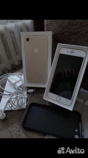 Телефон iPhone 7