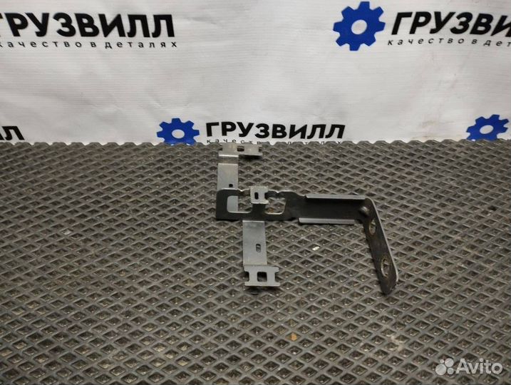 Кронштейн (крепление) Volvo FH4 21347555