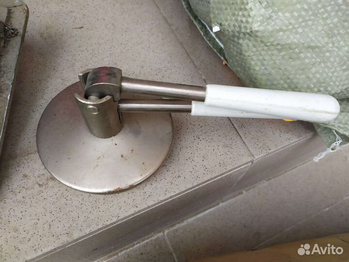 Закаточная машинка