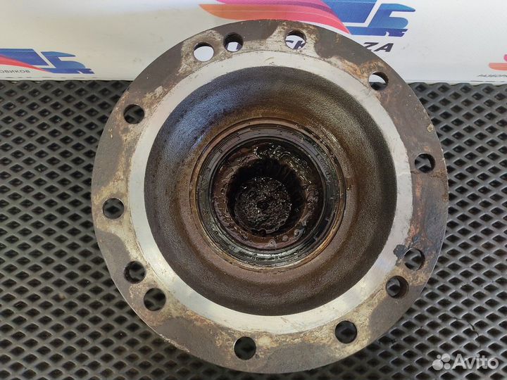 Крышка ступицы задней