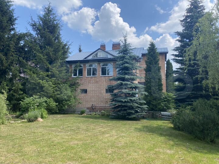 Дом 470 м² на участке 25 сот.