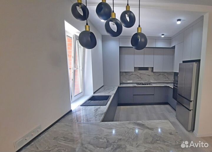 Угловой кухонный гарнитур