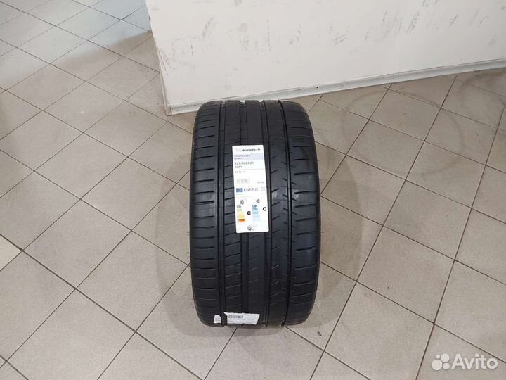 Michelin Pilot Super Sport 325/30 R21 108Y