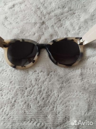 Солнцезащитные очки женские Burberry