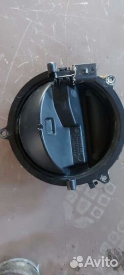 Ручка багажника на Volkswagen Passat B6