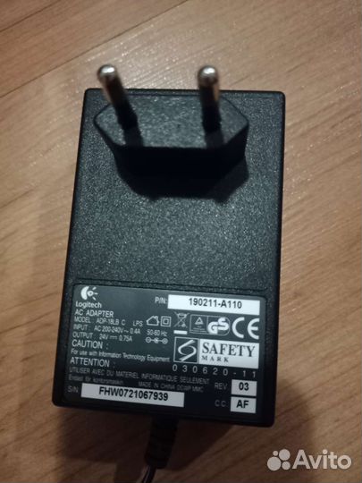 Руль Logitech Momo Racing