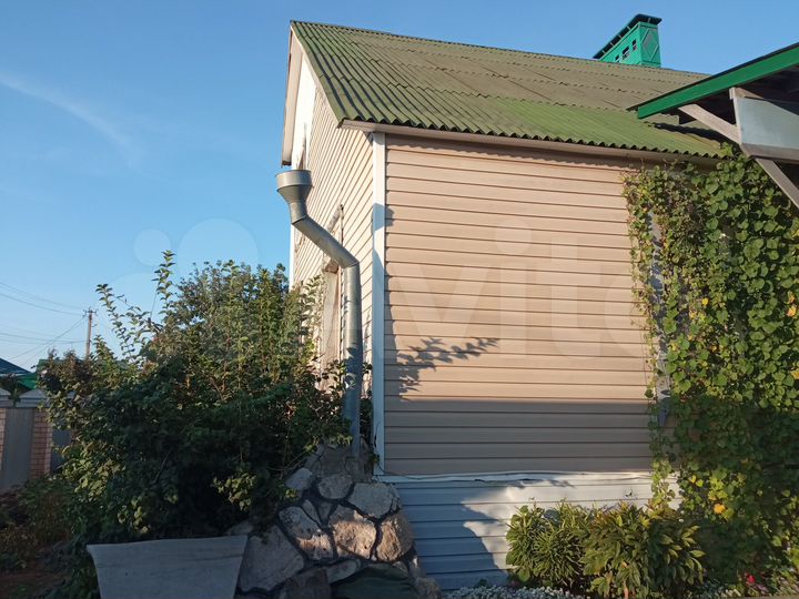 Коттедж 210 м² на участке 10 сот.
