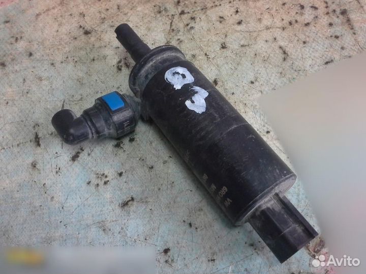 Насос омывателя фар Audi Q3 2012