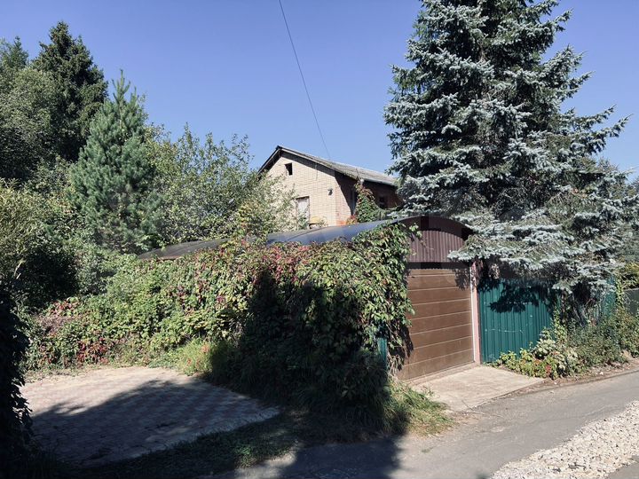 Таунхаус 200 м² на участке 5 сот.