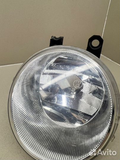 Птф передняя правая Toyota Rav4 50