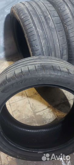 Pirelli P Zero System 285/40 R21