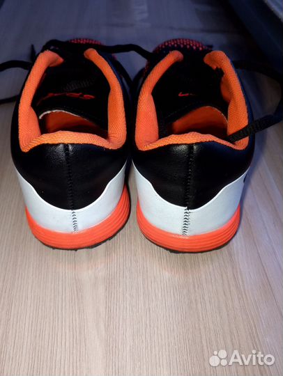 Детские футбольные бутсы 32 размер