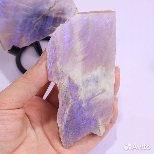 Лунный камень натуральный беломорит