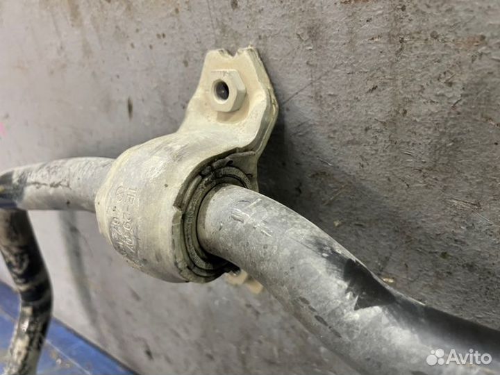 Стабилизатор передний Audi A3 8V