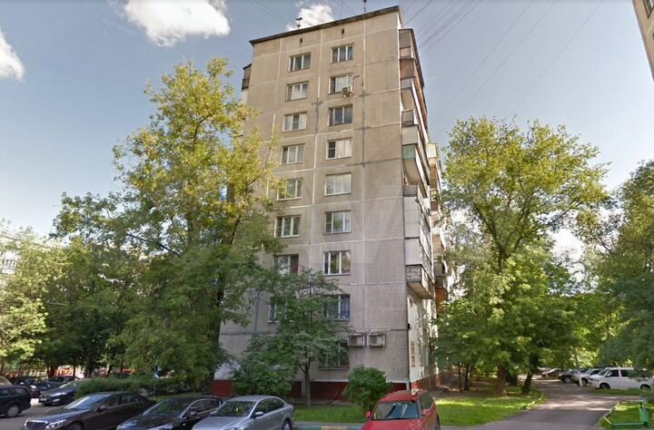 Комната 11,3 м² в 4-к., 1/9 эт.