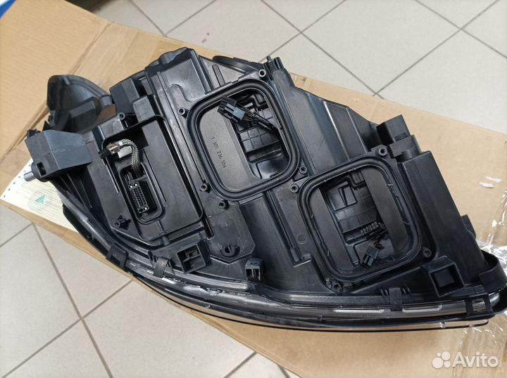 Фара левая Mercedes S-класс (2009 - 2013)