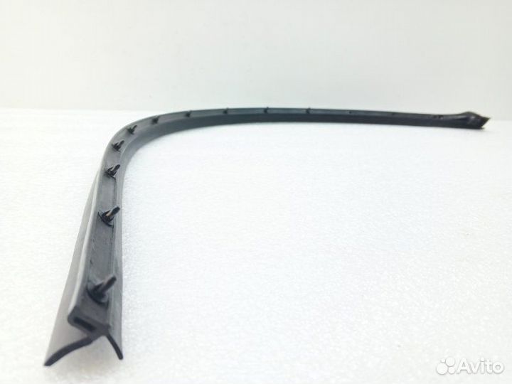 Уплотнитель двери передний левый Audi A6 C7 1.8