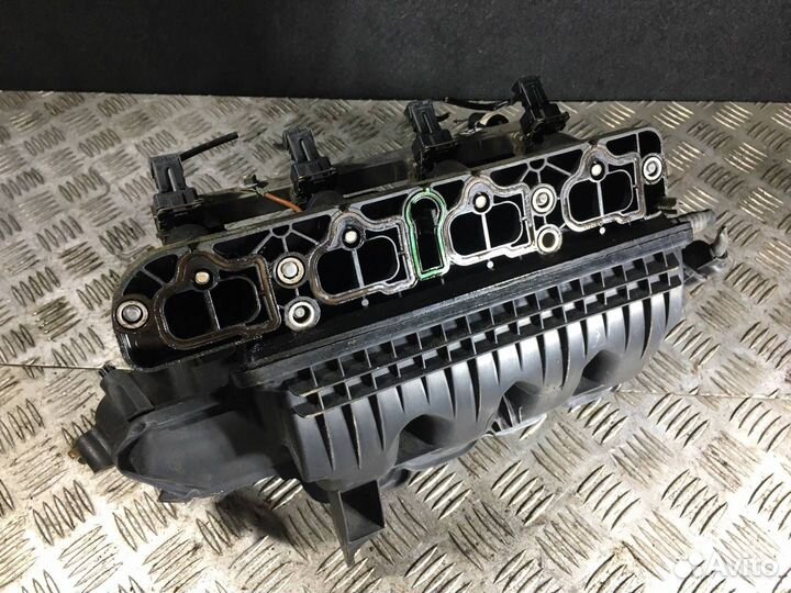 Впускной коллектор Opel Astra J (2009 - 2012)