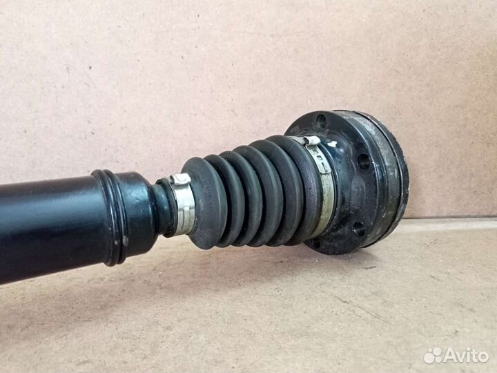 Привод передний правый Volkswagen Golf