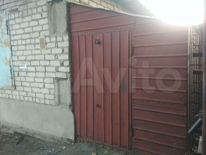 Гараж, > 30 м²