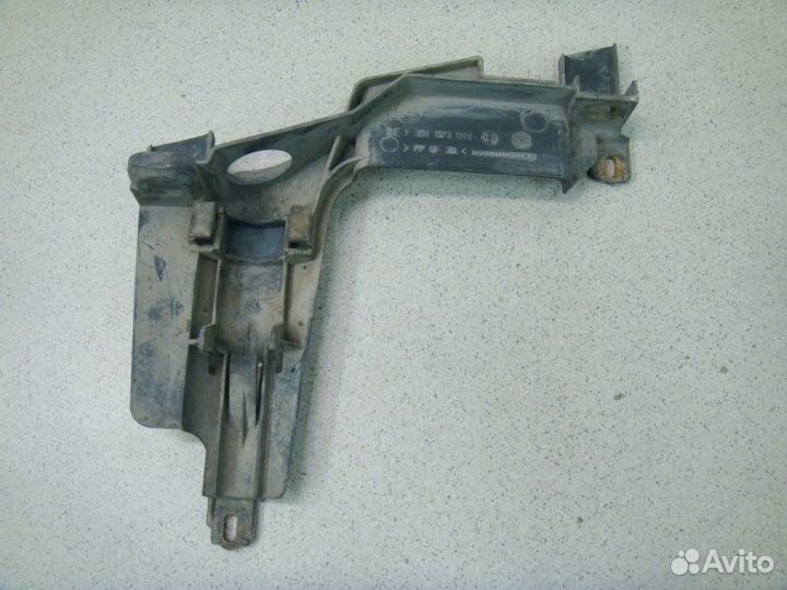 Кронштейн фары правый Bmw 3 E46