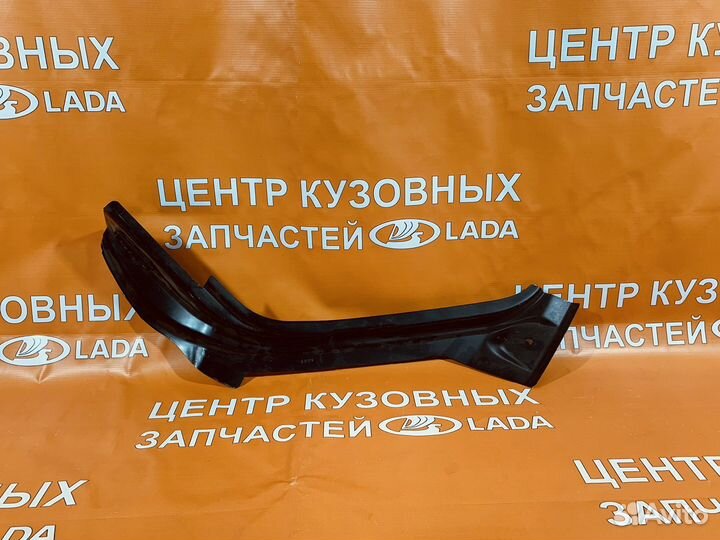 Усилитель заднего крыла правый LADA granta