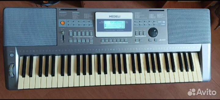 Синтезатор Medeli A100