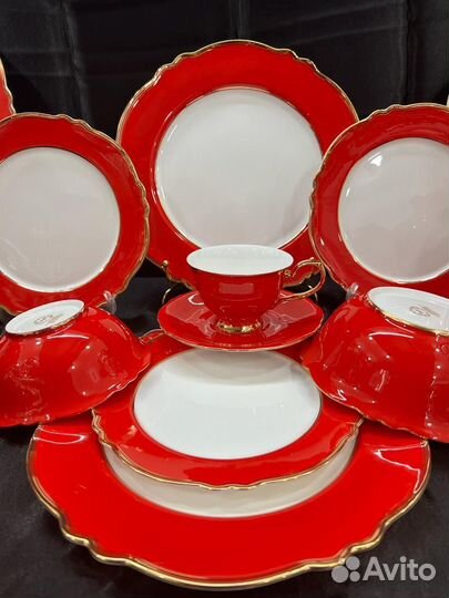 Чайно столовый сервиз на 12 персон