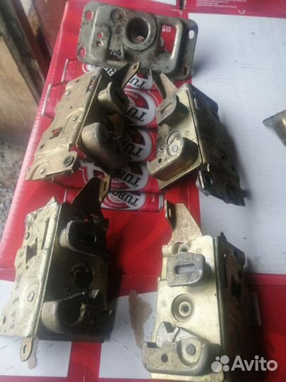 Комплект механизмов замков газ 24