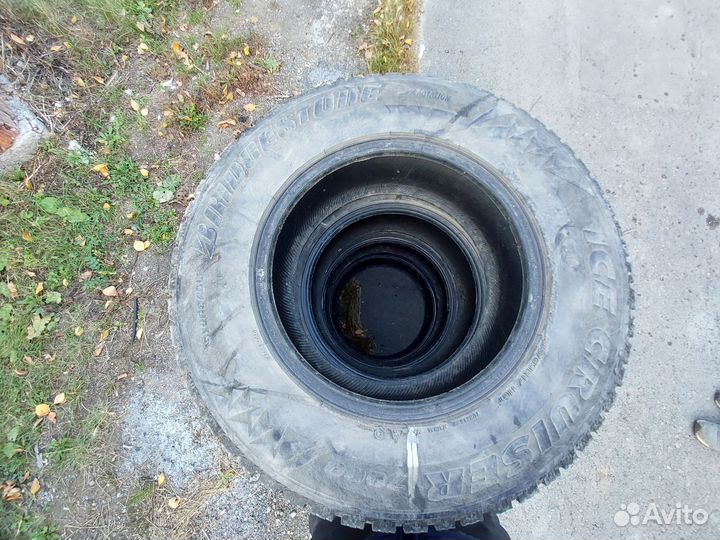 Bridgestone Ice Cruiser 7000 265/65 R17