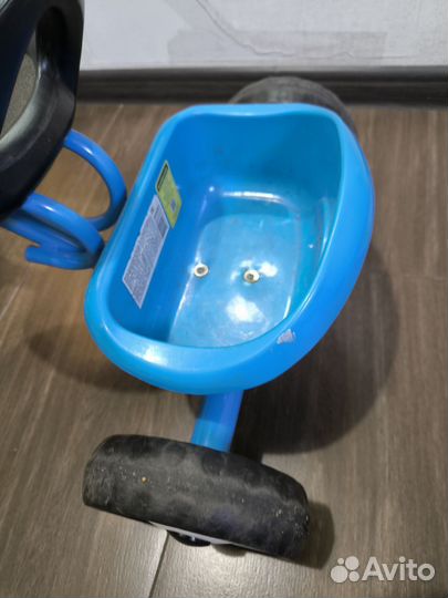 Трехколесный велосипед