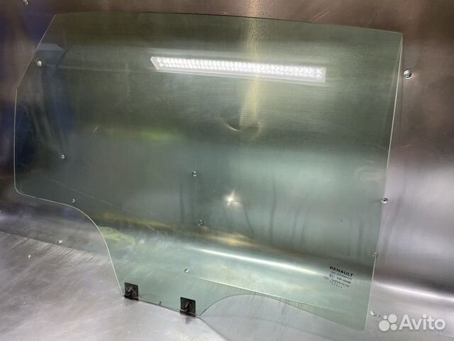 Рено Аркана стекло двери